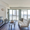 Отель Modern Condo in Historic Fort York, фото 10
