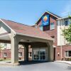 Отель Comfort Inn Lancaster County в Эльме