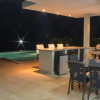 Отель Stylish 3 Bedroom w/ Covered BBQ Area by the Pool, фото 13