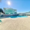 Отель Blondie's Beachhouse - 3 Br Condo, фото 14