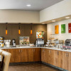 Отель Comfort Suites Woodland - Sacramento Airport, фото 14