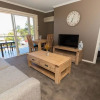 Отель Beach Haven Executive Apartments, фото 5
