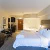 Отель Holiday Inn Express & Suites Brampton, an IHG Hotel, фото 2