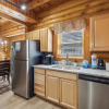 Отель Golf View 2 Bedroom Cabin by RedAwning, фото 16