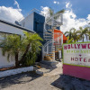 Отель Hollywood Beach Suites, Hostel + Hotel, фото 1