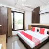 Отель OYO 15863 Hotel Royal Vij, фото 16