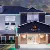 Отель La Quinta Inn & Suites by Wyndham Ely, фото 1