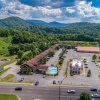 Отель Evergreen Smoky Mountain Lodge & Convention Center в Пиджен-Фордже