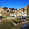 Отель Courtyard by Marriott Long Beach Airport в Лонг-Биче