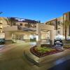 Отель Courtyard by Marriott Long Beach Airport, фото 1