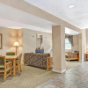 Отель Days Inn Sturbridge, фото 2