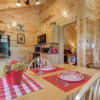 Отель Journeys End 2 - One Bedroom Cabin, фото 6