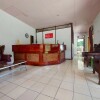 Отель Urbanview Hotel Griya Astoeti 2 Cisarua Puncak By Reddoorz, фото 14