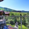 Отель Private Deck Mountain Views Babbling Creek Sleeps 4, фото 8
