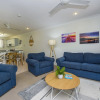 Отель Sails on Horseshoe Apartment 9, фото 6