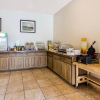 Отель Comfort Suites Vacaville-Napa Valley Area, фото 28