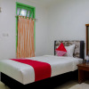Отель Oyo 502 Wisma Bukti, фото 21