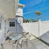 Отель Coastal W/ Patios - Walk 3 Minutes To Beach! 1 Bedroom Condo, фото 19