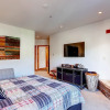 Отель Luxury 4bdr Ski In-out /premium Amenities 4 Bedroom Condo by RedAwning, фото 2