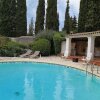 Отель Characteristic Villa With Private Swimming Pool Close to the Center of Nimes в Ниме