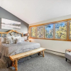 Отель Remodeled and Oversized 2-bedroom Condo in West Keystone With Mountain Views, Pool, hot tub & Shuttl, фото 4
