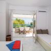 Отель Romantic Seafront Studio - Dream Garden, фото 4