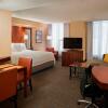 Отель Residence Inn by Marriott Toronto Downtown / Entertainment District, фото 2