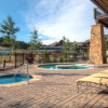 Отель Crystal Peak Lodge 2 Bedroom Ski in, Ski out Slopeside Condo at the Base of Peak 7, фото 13
