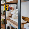 Отель Sanders Home Suites - Cheerful Downtown Studio, фото 4