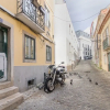 Отель Unique and Stylish Flat in Historic Lisbon, фото 1