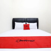 Отель RedDoorz Plus near STIE YKPN 2, фото 3