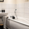 Отель BV Conditioning House Royal Comfy Suite Bradford, фото 7