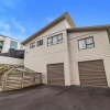 Отель Terrace Views - Waihi Beach Holiday Home, фото 2