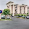 Отель Hampton Inn Bellevue / Nashville-I-40 West, фото 1