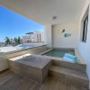 Отель Incredibly Beautiful Condo Just Steps to the Beach, фото 25