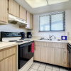 Отель Ocean View With a Beachfront Pool at Ocean Trillium Condo 803, фото 4