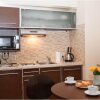 Отель Red Brick Apartments, фото 15