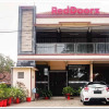 Отель RedDoorz near Kampung Inggris Pare, фото 2