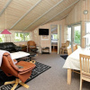 Отель 8 Person Holiday Home in Humble, фото 10