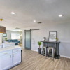 Отель Charming Phoenix Home w/ Patio ~ 3 Miles to Dtwn!, фото 21