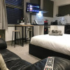 Отель Contemporary 1 bed Studio for Comfy Stay in Wigan, фото 4