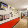 Отель Hometown Inn, фото 2