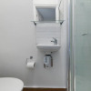Отель Inviting 6-bed House in London, фото 8