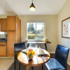 Отель Kelseyville Cottage: Private Deck & On-site Winery, фото 9
