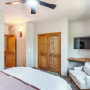 Отель Torreon Vacation Rental w/ Golf Course View!, фото 17
