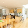 Отель The Putney Wonder - Dazzling 3bdr Flat With Garden, фото 25
