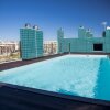 Отель B04 - Luxury 2 Bed with Top Terrace Pool, фото 17