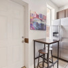 Отель Comfortable Condo In The Heart Of Bronzeville 4 Bedroom Condo by RedAwning, фото 11