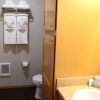 Отель Autumn Leaf Furnished Apartments, фото 17