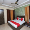 Отель OYO 28440 Mk Hotel And Restaurant, фото 6